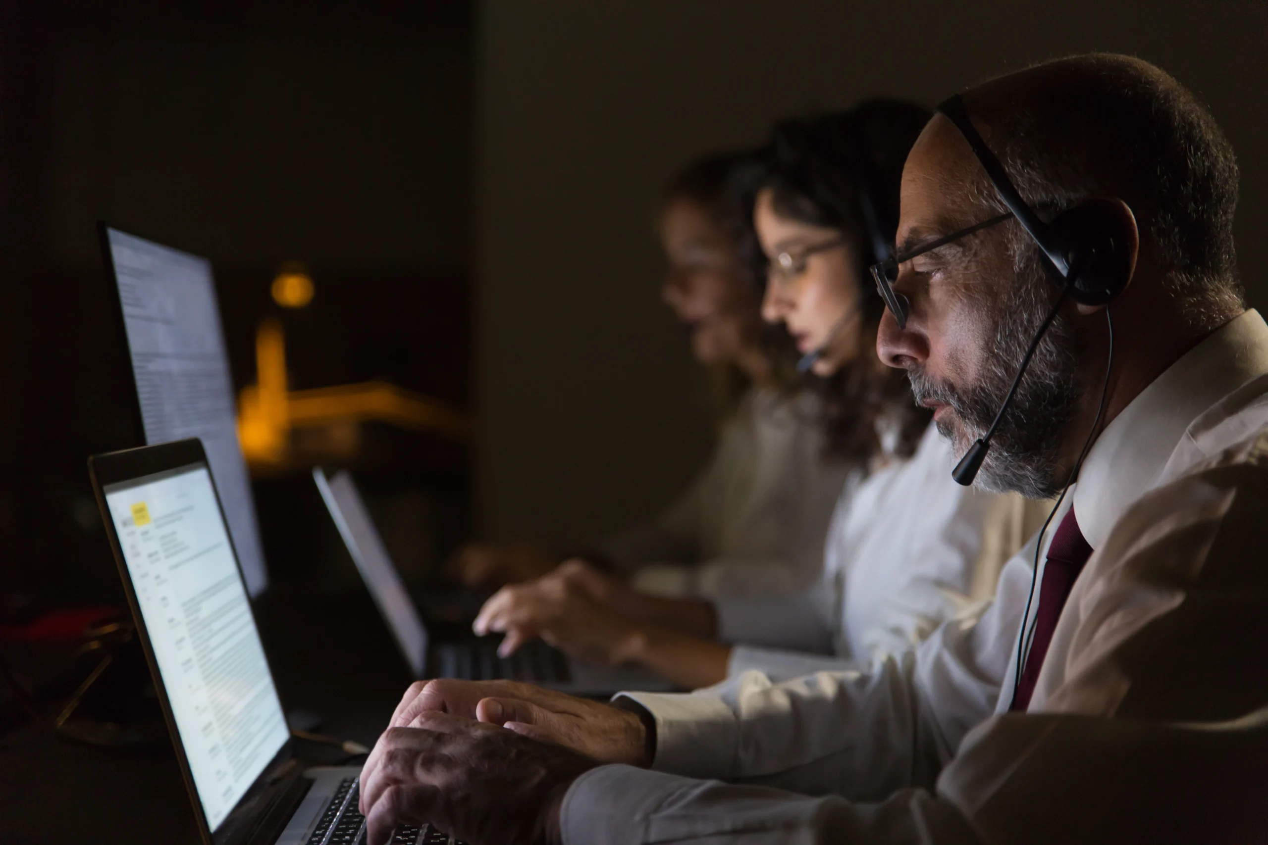 Data Driven IT Helpdesk Smarter Support Data Driven IT Helpdesk Smarter Support